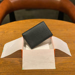 Charger l'image dans la galerie, Porte Cartes de luxe en cuir de vache de couleur noir