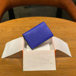 Charger l'image dans la galerie, Porte Cartes de luxe en cuir de vache de couleur  bleu