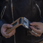 Charger l'image dans la galerie, Porte Cartes rigide en cuir à deux volets