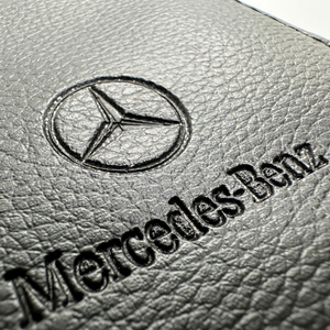 Porte Carte Grise <br> Mercedes par Guillot