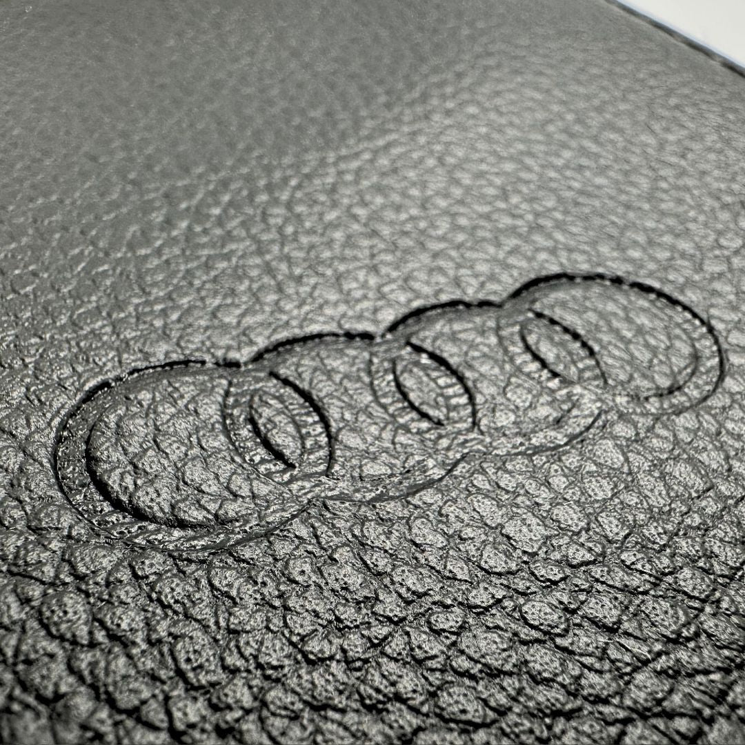 Porte Carte Grise <br> Audi par Guillot