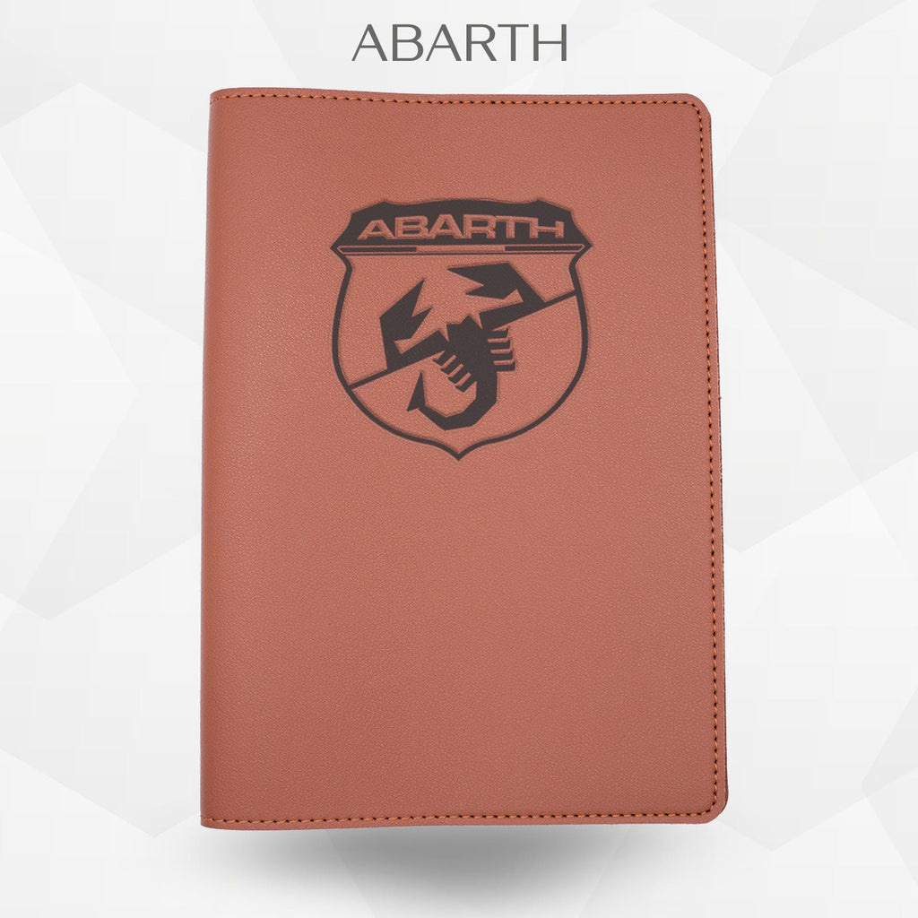 Porte-document voiture Abarth – simili cuir gravure laser Atelier Guillot