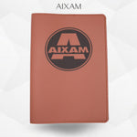 Porte-document voiture Aixam – simili cuir gravure laser Atelier Guillot