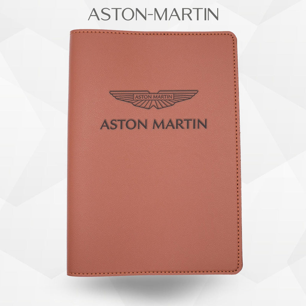Porte-document voiture Aston Martin – simili cuir gravure laser Atelier Guillot
