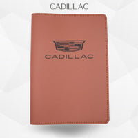Porte-document voiture Cadillac – simili cuir gravure laser Atelier Guillot
