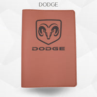 Porte-document voiture Dodge – simili cuir gravure laser Atelier Guillot
