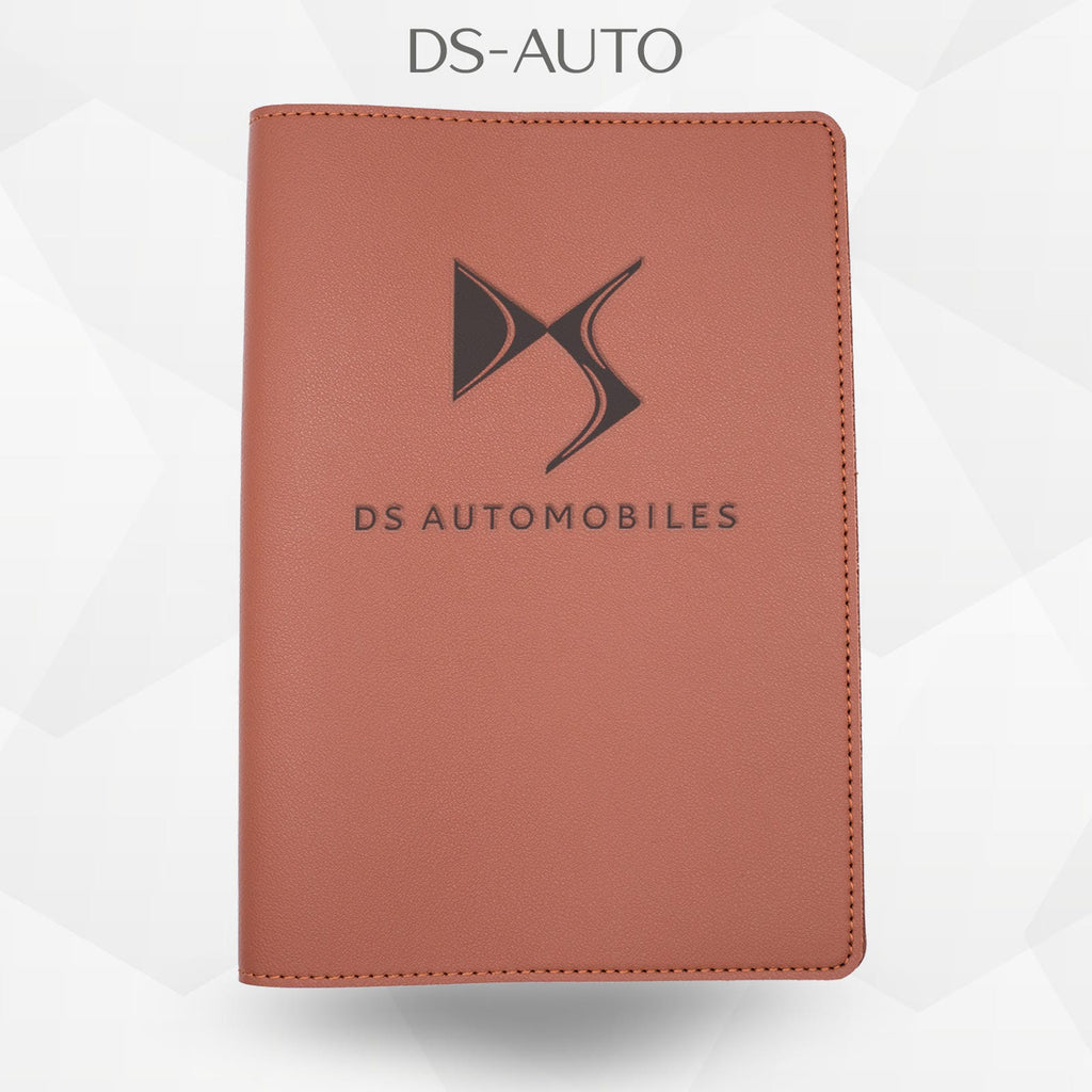Porte-document voiture DS Automobiles – simili cuir gravure laser Atelier Guillot