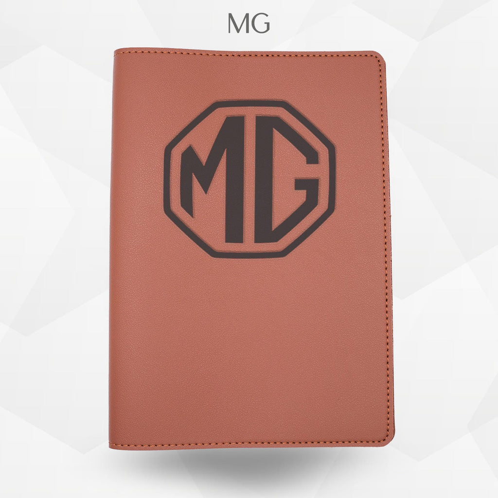 Porte-document voiture MG – simili cuir gravure laser Atelier Guillot