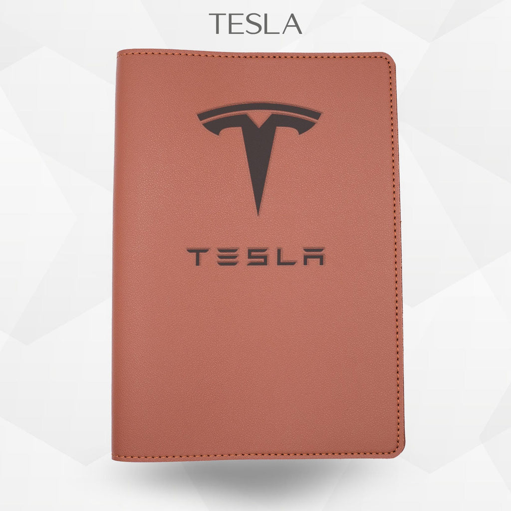 Porte-document voiture Tesla – simili cuir gravure laser Atelier Guillot