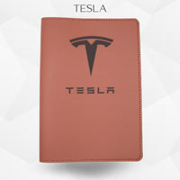 Porte-document voiture Tesla – simili cuir gravure laser Atelier Guillot