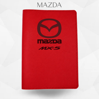 Port document Mazda MX-5 de couleur rouge