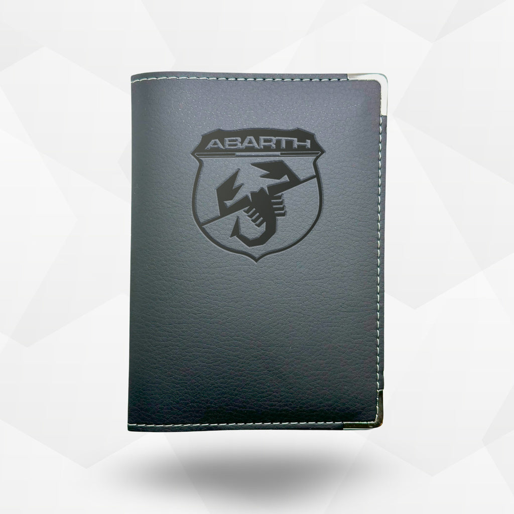 Porte carte grise Abarth – étui simili cuir gravure laser Atelier Guillot