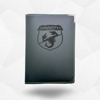 Porte carte grise Abarth – étui simili cuir gravure laser Atelier Guillot