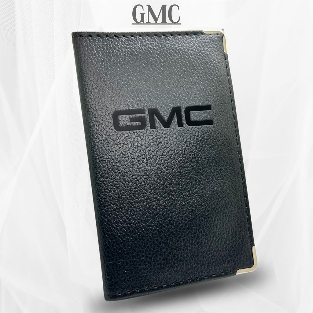 étui de rangement noir en simili cuir pour carte grise de la marque GMC
