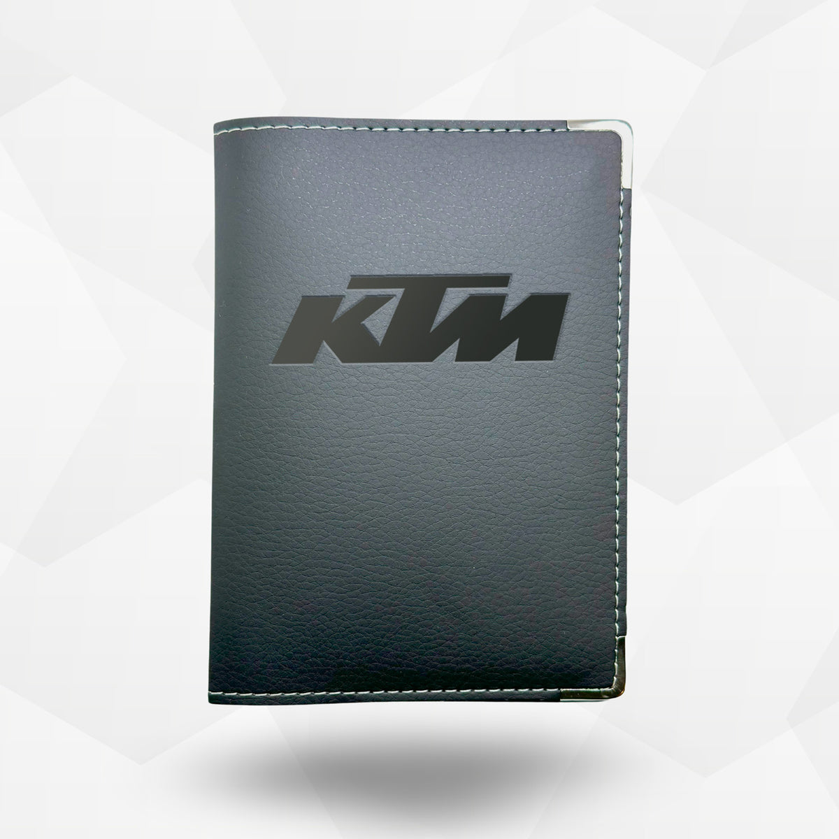 Porte carte grise KTM – étui simili cuir gravure laser Atelier Guillot