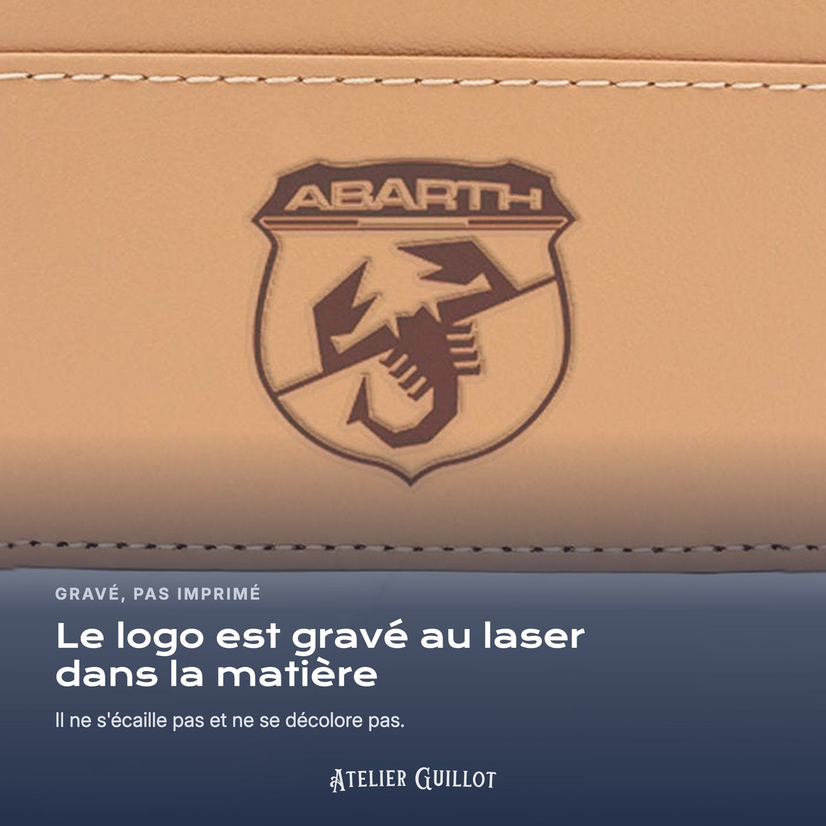 Logo Abarth gravé au laser dans le simili cuir