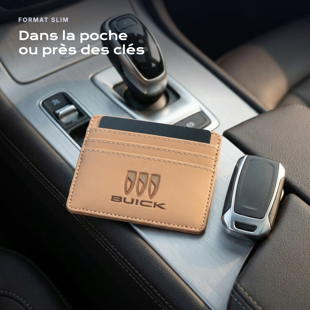 Porte-carte bancaire Buick près d'une clé, format slim