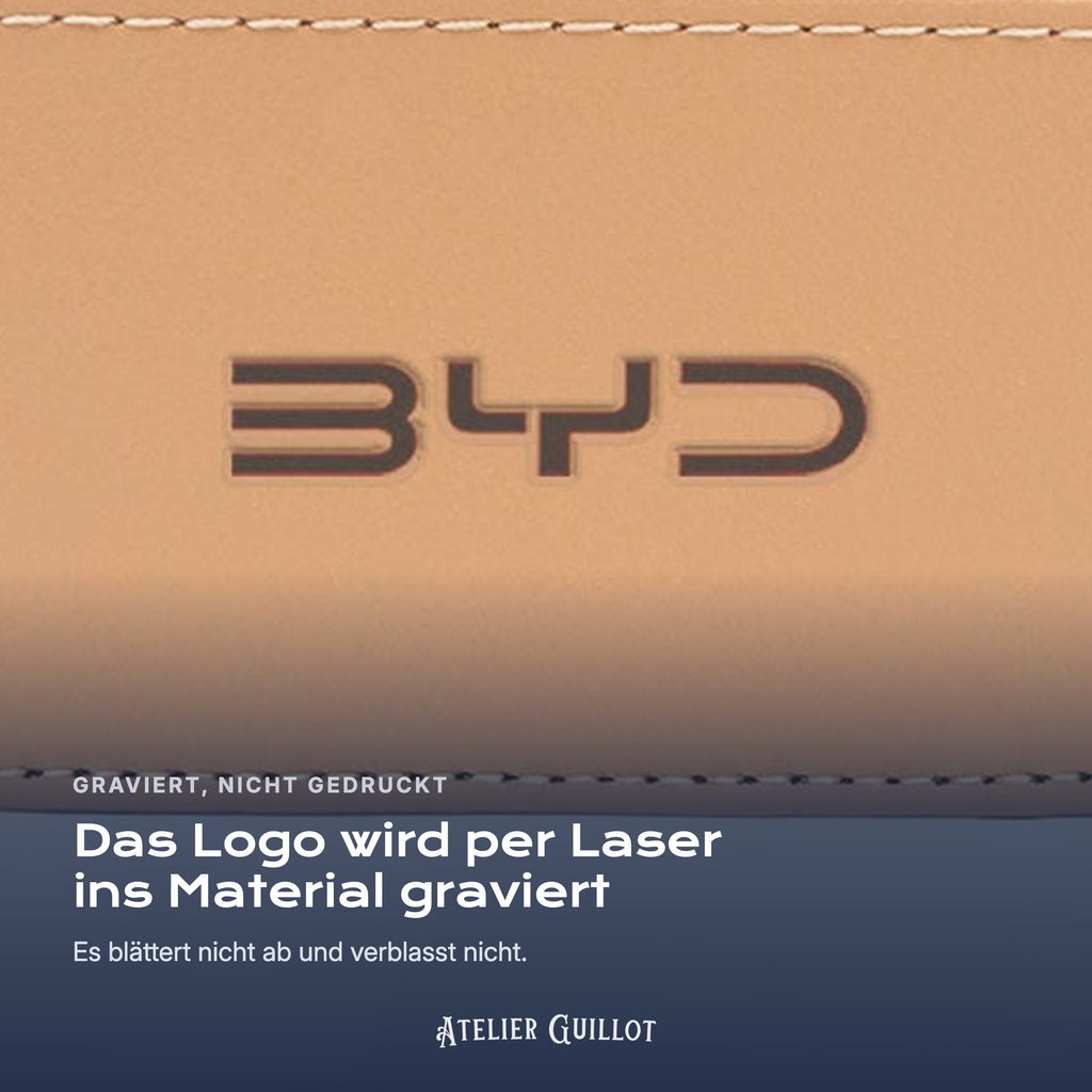 Logo BYD, per Laser in Kunstleder graviert