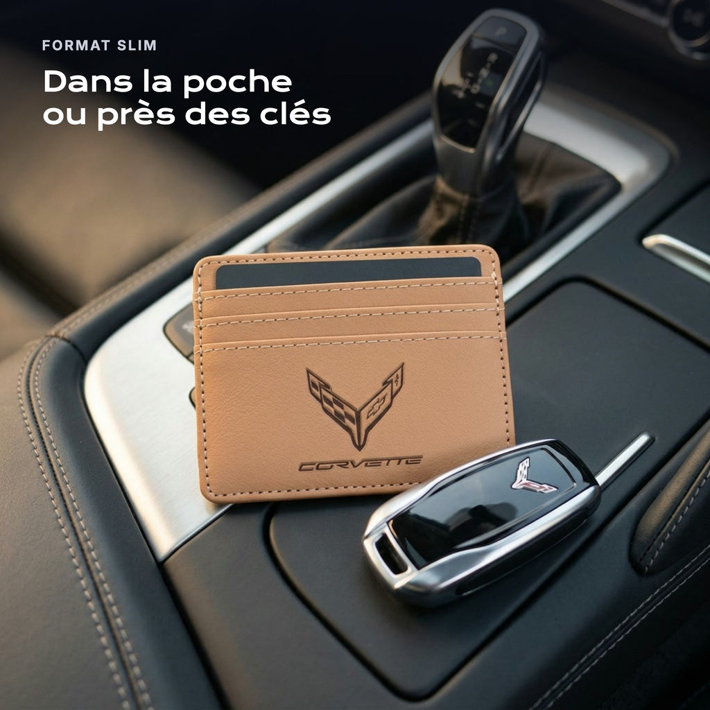 Porte-carte bancaire Corvette près d'une clé, format slim