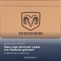 Logo Dodge, per Laser in Kunstleder graviert
