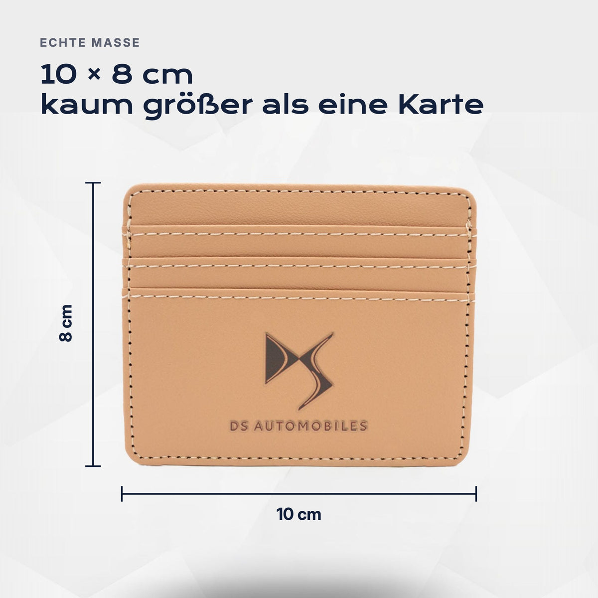Kartenetui DS Automobiles von Atelier Guillot: 10 × 8 cm, kaum größer als eine Karte