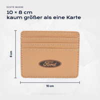 Kartenetui Ford von Atelier Guillot: 10 × 8 cm, kaum größer als eine Karte