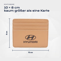 Kartenetui Hyundai von Atelier Guillot: 10 × 8 cm, kaum größer als eine Karte