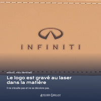 Logo Infiniti gravé au laser dans le simili cuir
