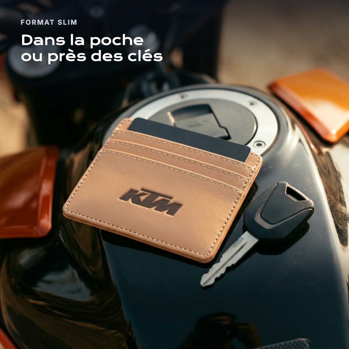 Porte-carte bancaire KTM près d'une clé, format slim