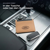 Kartenetui Land Rover neben einem Schlüssel, schlankes Format