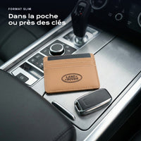 Porte-carte bancaire Land Rover près d'une clé, format slim