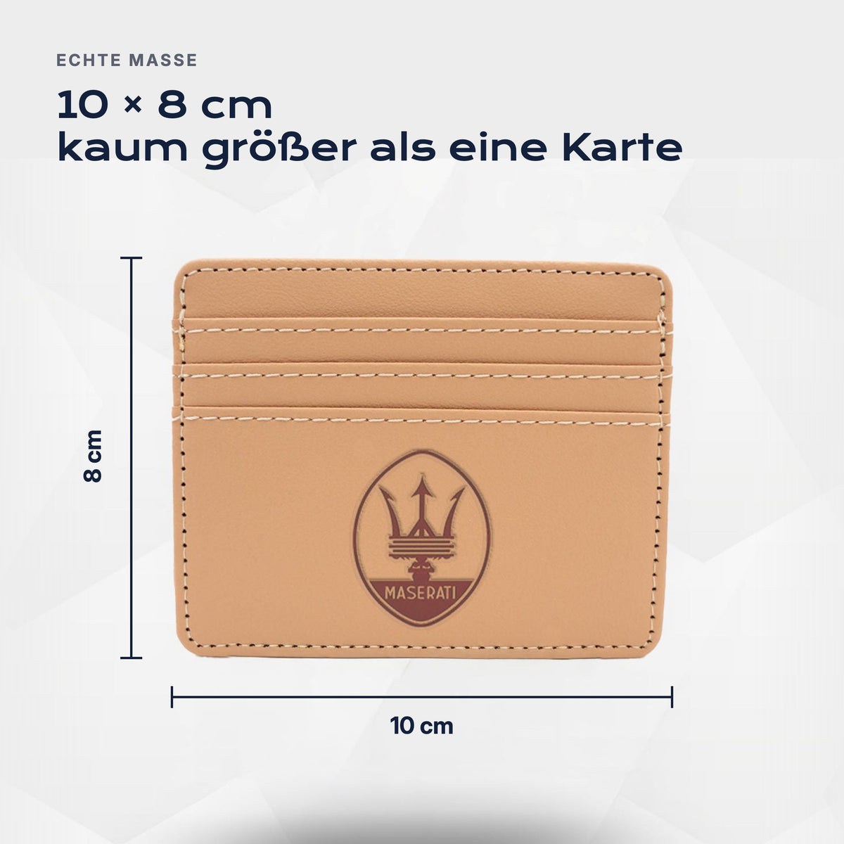 Kartenetui Maserati von Atelier Guillot: 10 × 8 cm, kaum größer als eine Karte