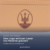 Logo Maserati, per Laser in Kunstleder graviert