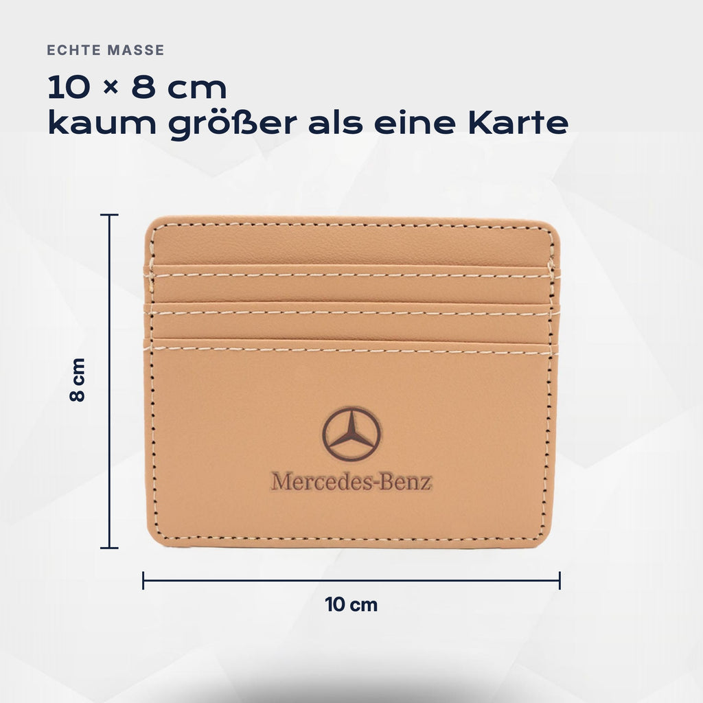 Kartenetui Mercedes-Benz von Atelier Guillot: 10 × 8 cm, kaum größer als eine Karte