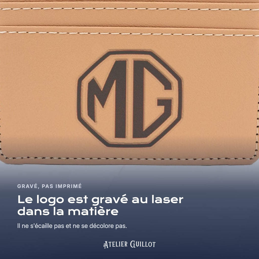 Logo MG gravé au laser dans le simili cuir