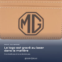 Logo MG gravé au laser dans le simili cuir