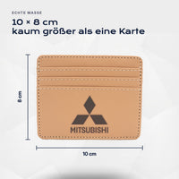 Kartenetui Mitsubishi von Atelier Guillot: 10 × 8 cm, kaum größer als eine Karte