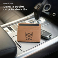 Porte-carte bancaire RAM près d'une clé, format slim