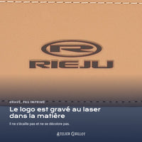 Logo Rieju gravé au laser dans le simili cuir