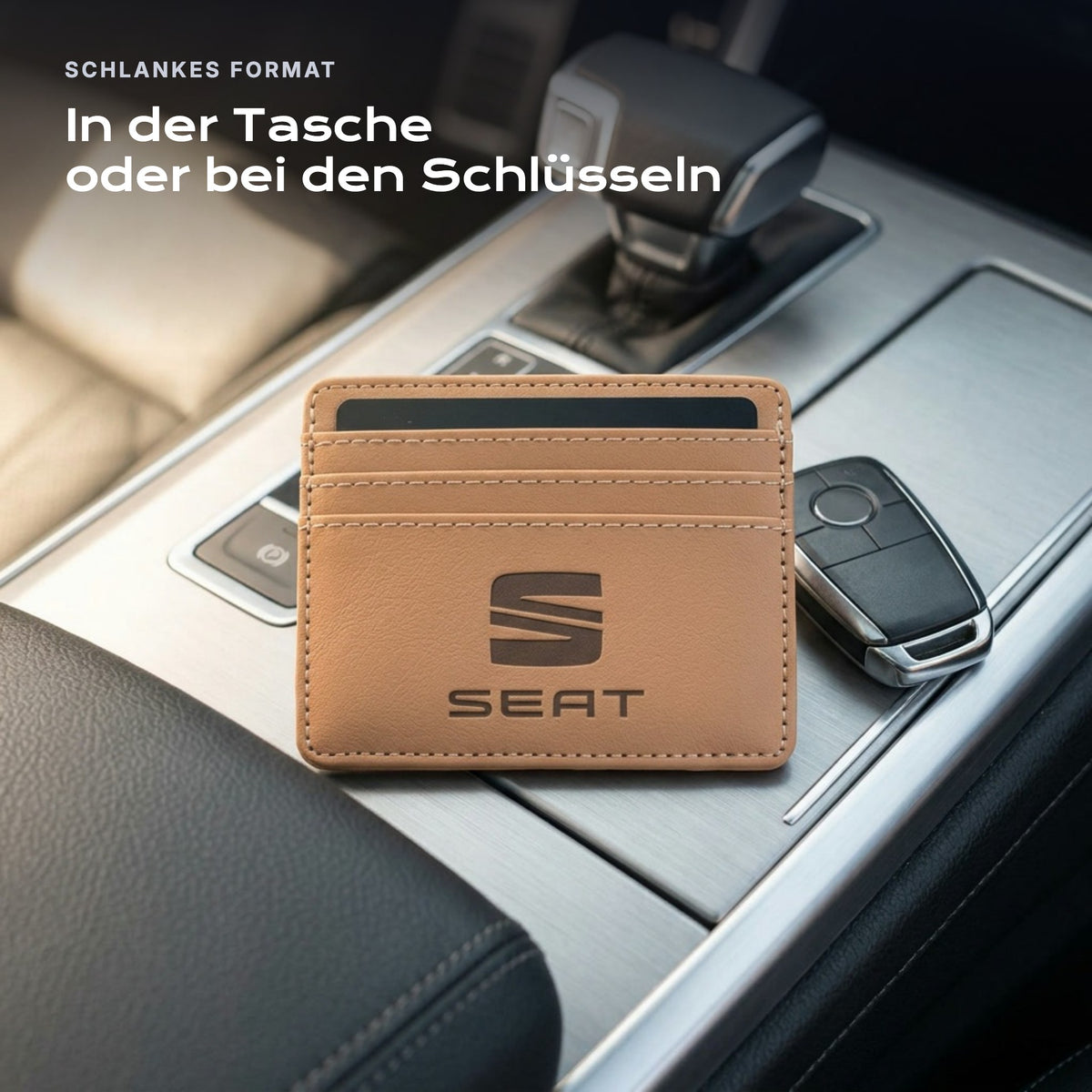 Kartenetui SEAT neben einem Schlüssel, schlankes Format