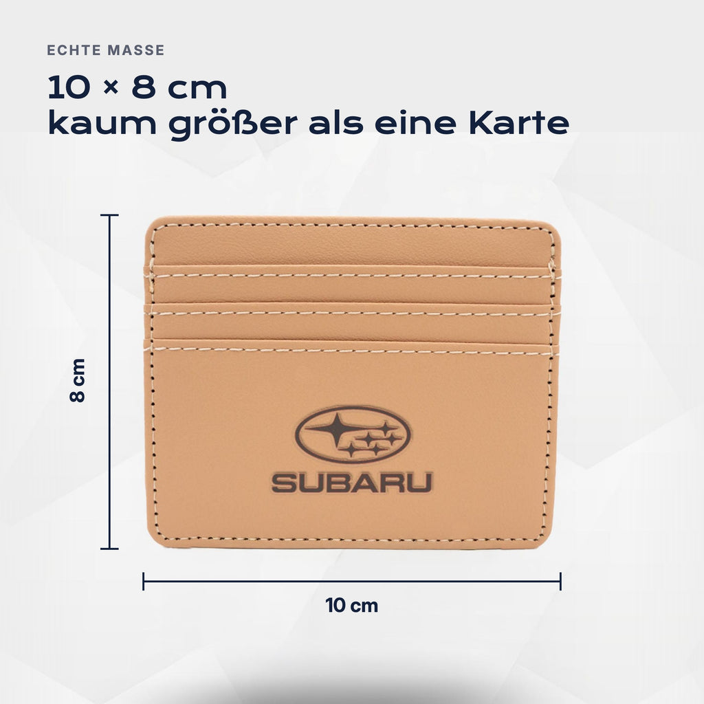Kartenetui Subaru von Atelier Guillot: 10 × 8 cm, kaum größer als eine Karte