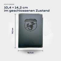 Fahrzeugscheinhülle Abarth von Atelier Guillot: 10,4 × 14,2 cm im geschlossenen Zustand