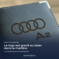 Logo Audi A2 gravé au laser dans le simili cuir