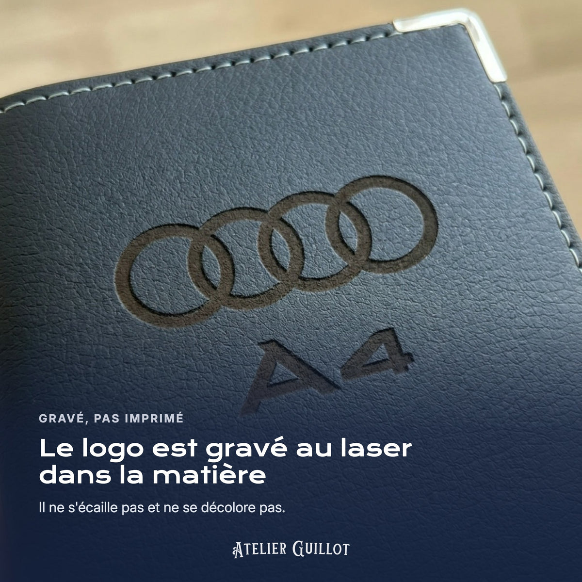 Logo Audi A4 gravé au laser dans le simili cuir