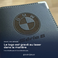 Logo BMW Série 6 gravé au laser dans le simili cuir