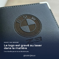 Logo BMW Z3 gravé au laser dans le simili cuir