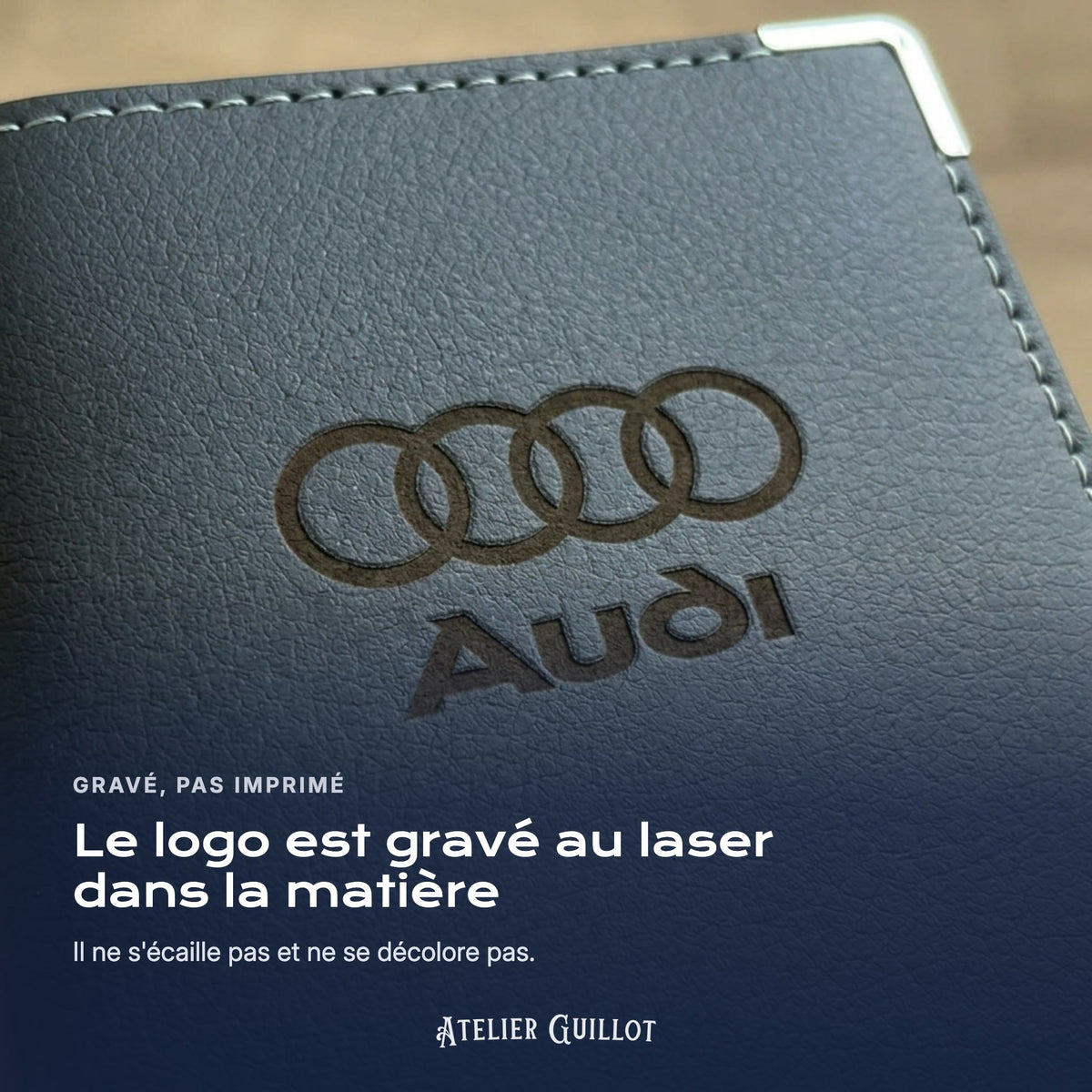 Logo Audi gravé au laser dans le simili cuir
