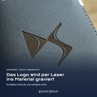 Logo DS Automobiles, per Laser in Kunstleder graviert