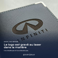 Logo Infiniti gravé au laser dans le simili cuir