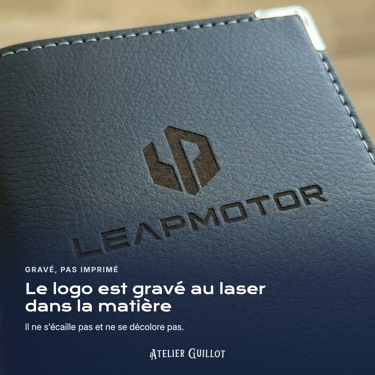 Logo Leapmotor gravé au laser dans le simili cuir